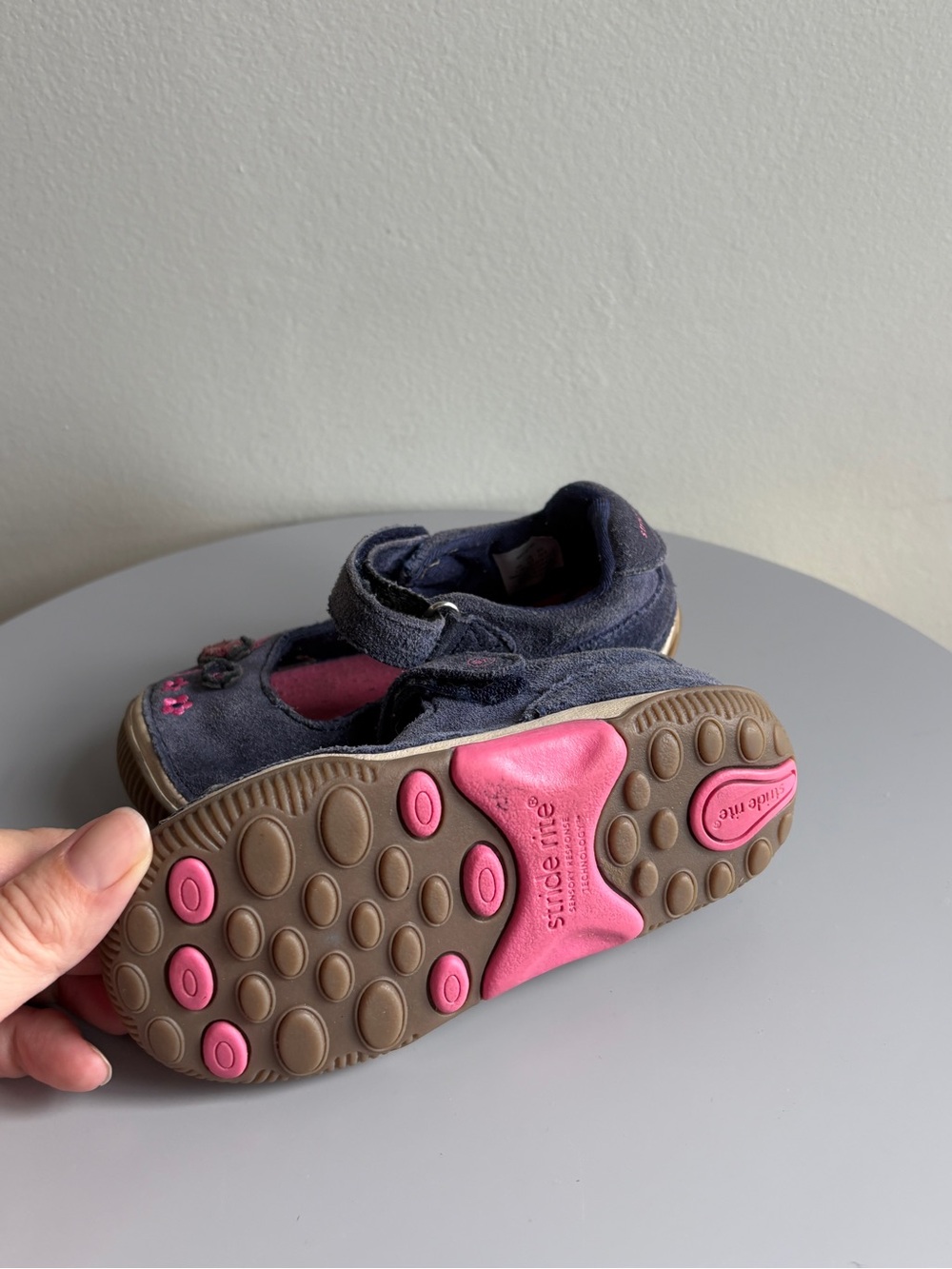 Stride Rite Navy Mary Jane Shoes with Pink Floral Embroidery, size 7.5 - Picture 5 of 5